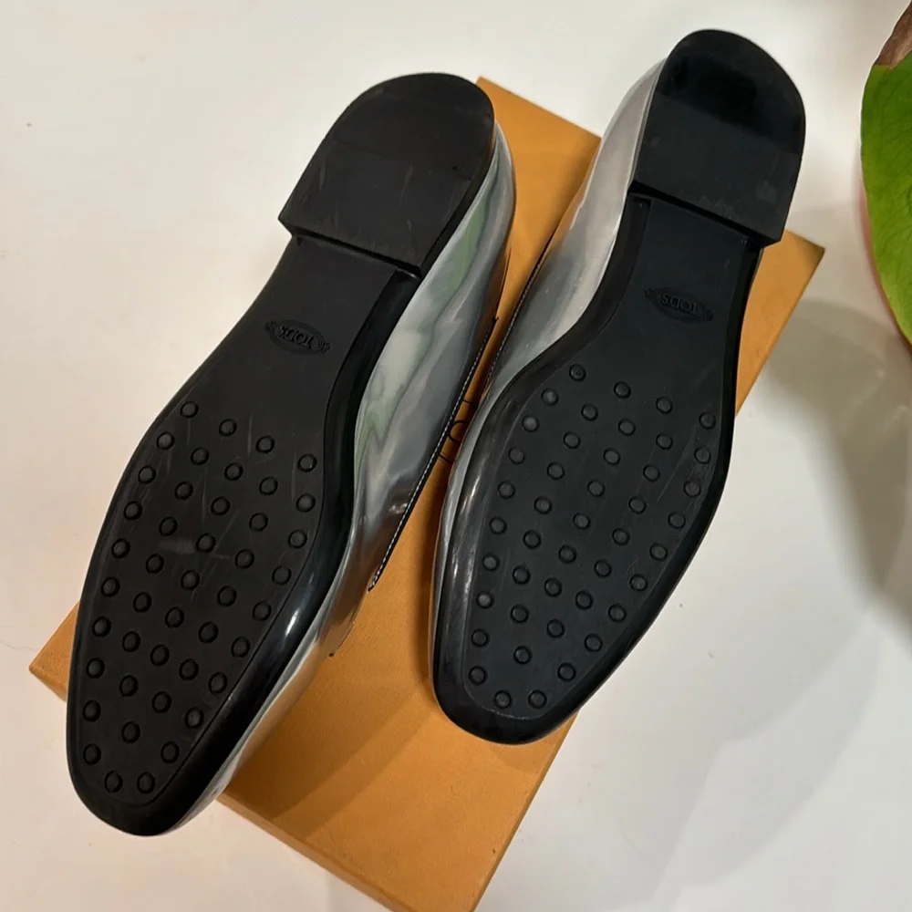 - Tod`s Silver Leather Loafers size 40, Like New, box and dust bag included